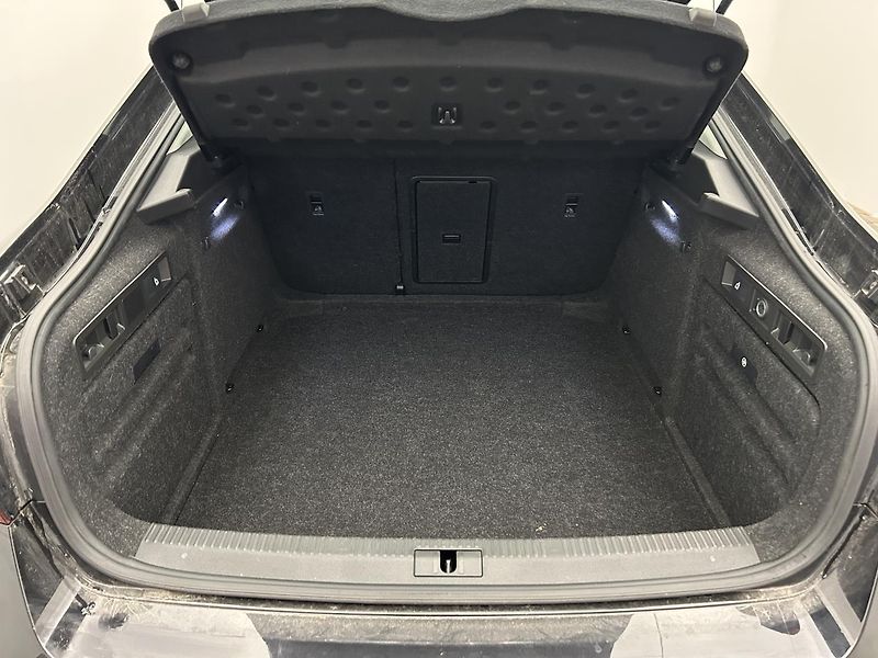 Škoda Superb 2.0 TDI 4x4 Style - fotka 20 z 24