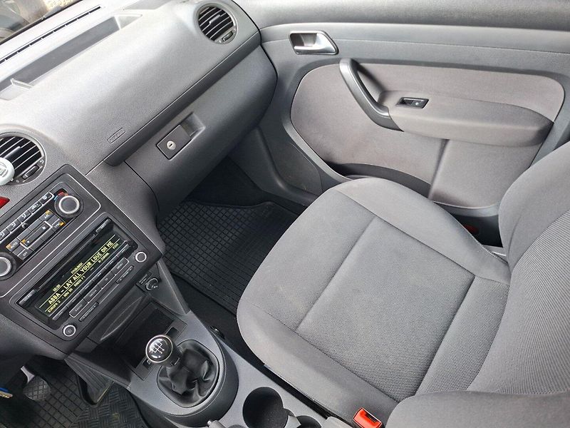 Volkswagen Caddy (2014) MAXI 1.6TDI 75kW -ČR-7.MÍST - fotka 14 z 46