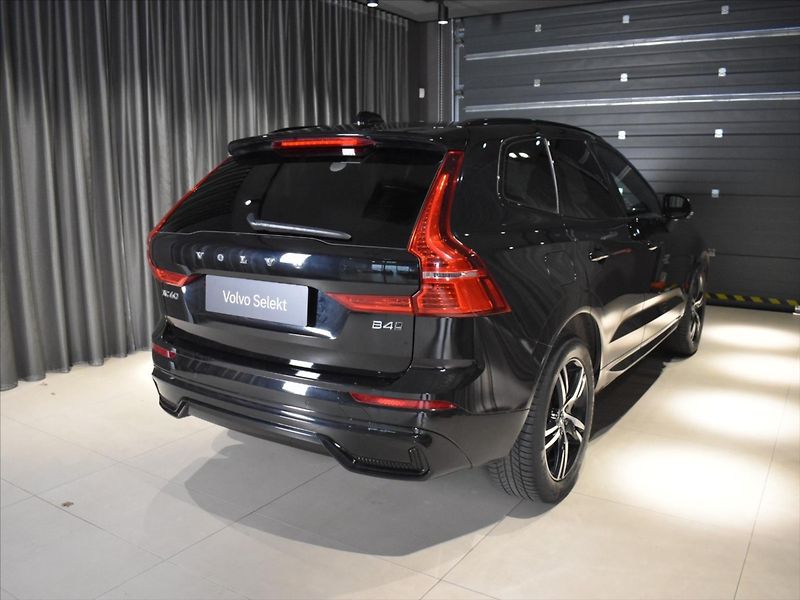 Volvo XC60 2,0 B4 AWD R-Design tažné. - fotka 5 z 22