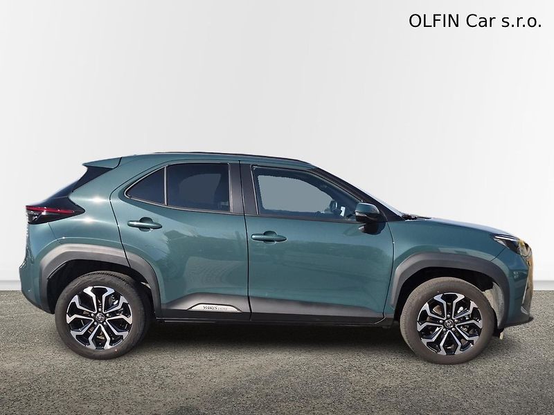 Toyota Yaris Cross 1,5 HEV FWD Style 96 kW - fotka 6 z 24