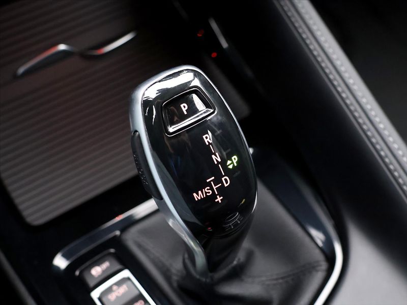BMW X2 1,5 18i 100kW sDrive CZ - fotka 29 z 41