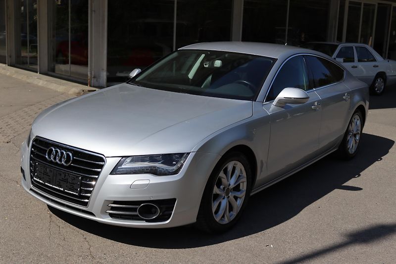 Audi A7 3.0TDI V6 QUATTRO 180kW DPH - fotka 17 z 50