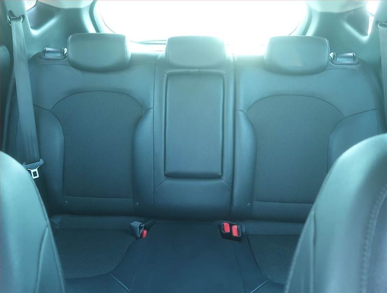 Hyundai ix35 (2015) 1.7 CRDi, Serv.kniha, Kůže - fotka 10 z 16