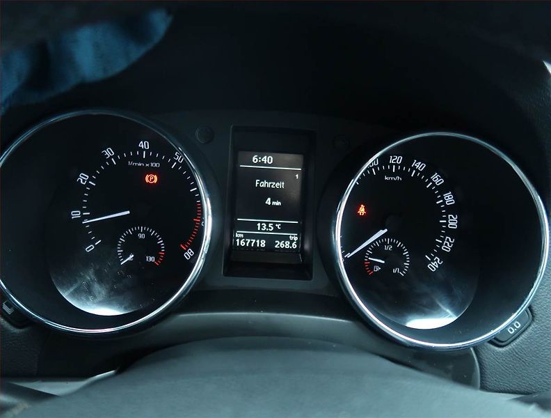 Ford Tourneo Custom (2013) Titanium 2.2 TDCi, ČR - fotka 8 z 14