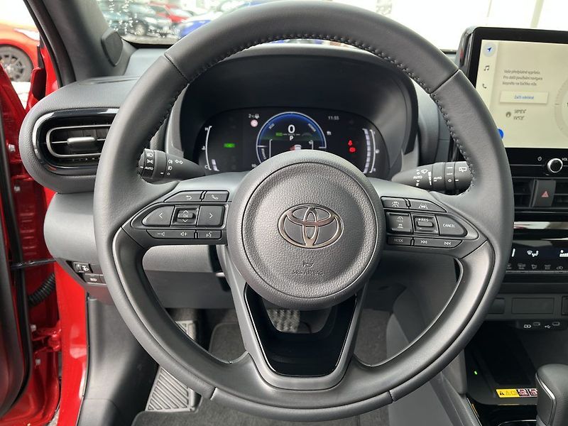 Toyota Yaris Cross 1.5 HEV Style (2x4) - fotka 9 z 24