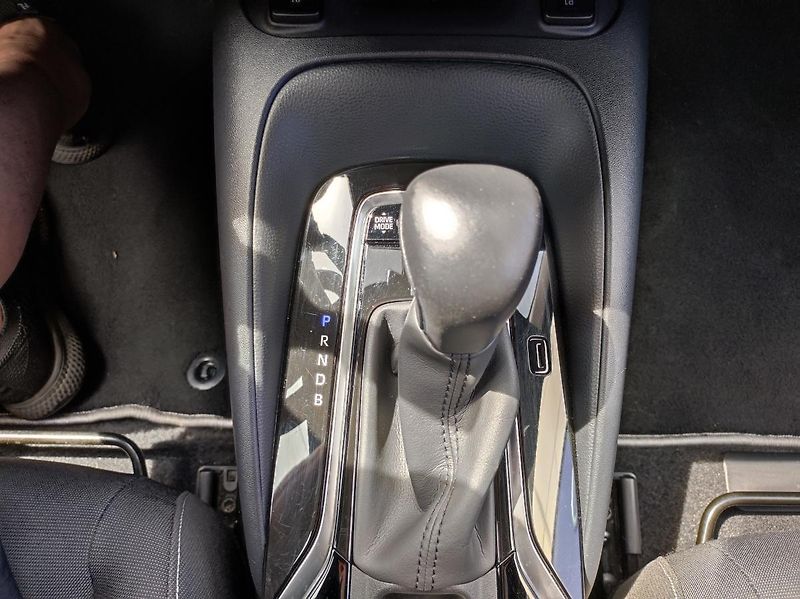 Toyota Corolla (2020) 1.8  HYBRID 1.maj - fotka 19 z 25