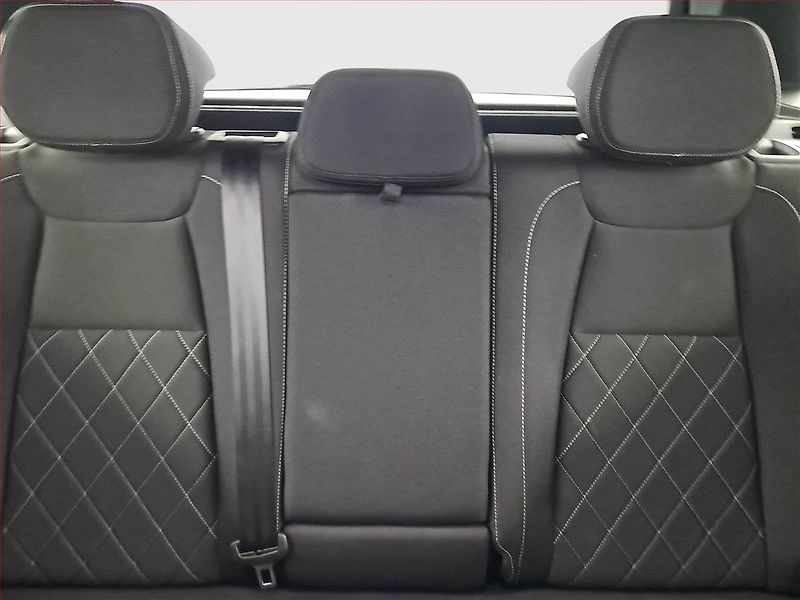 Škoda Karoq (2023) Sportline 2.0 TDI - fotka 10 z 21