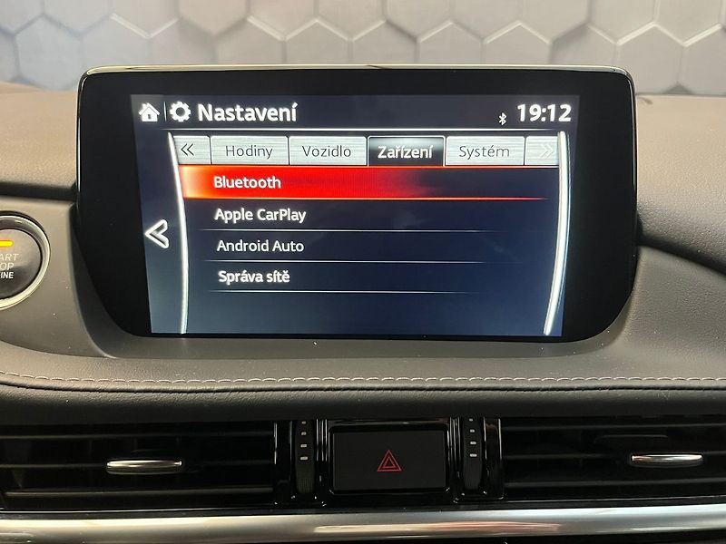 Mazda 6 2,5i SKYACTIV-G  Sports-Line - fotka 17 z 48