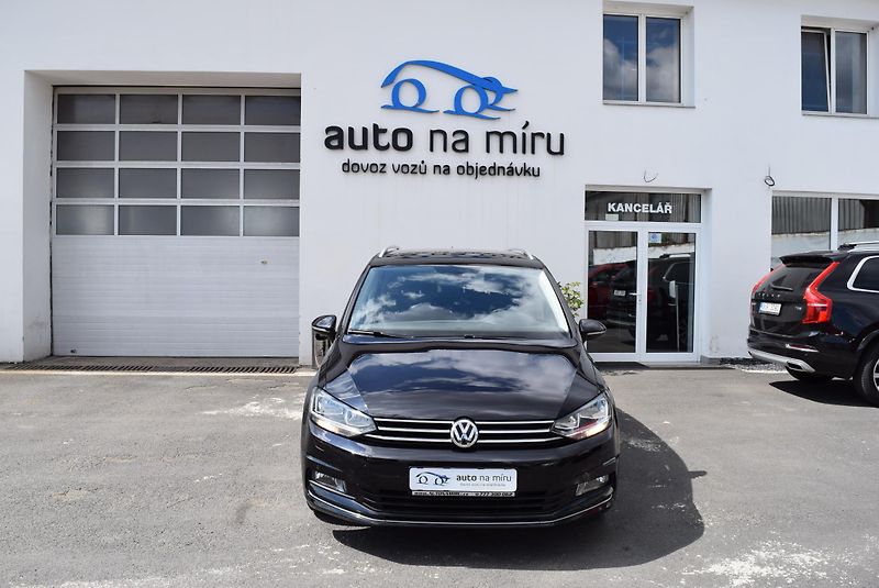 Volkswagen Touran (2017) 1.4TSI 110kw 7MÍST CLBMT NAVI - fotka 3 z 50