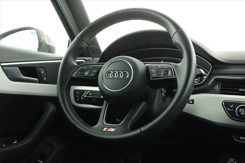 Audi A4 (2018) 40 TFSI, 4X4, Automat, ČR - fotka 8 z 20