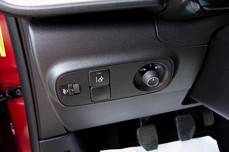 Citroën C3 III 1.2 PureTech 83PS 28t Km! - fotka 19 z 40