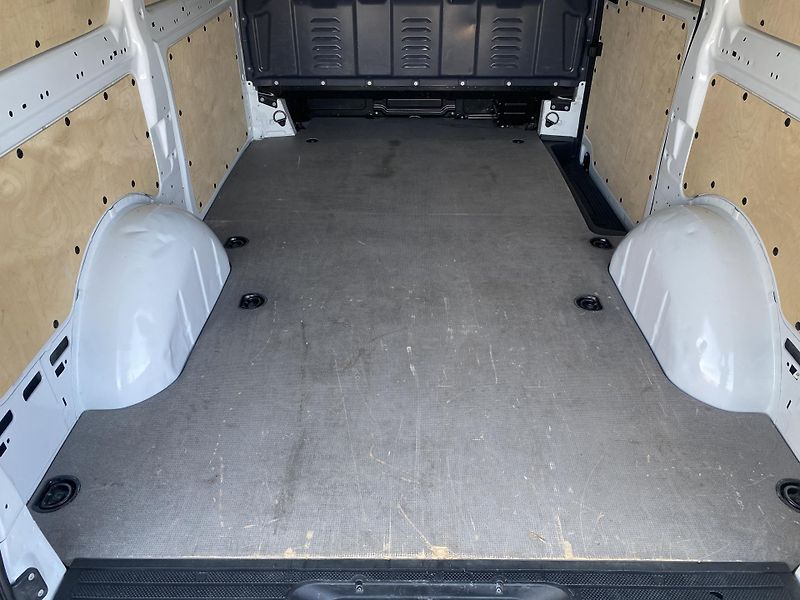 Mercedes-Benz Vito (2021) 110,L2H1,LONG, VÝB STAV!! - fotka 40 z 43