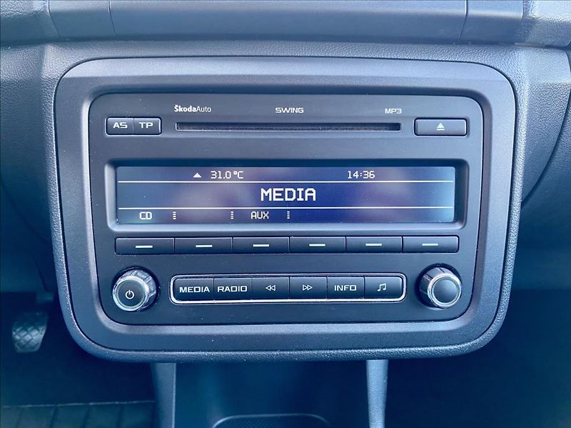 Škoda Fabia 1,6 TDI CR 55kW Active Combi - fotka 27 z 38