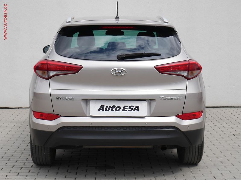 Hyundai Tucson (2016) 1.6 GDi 2WD, Comfort - fotka 5 z 17