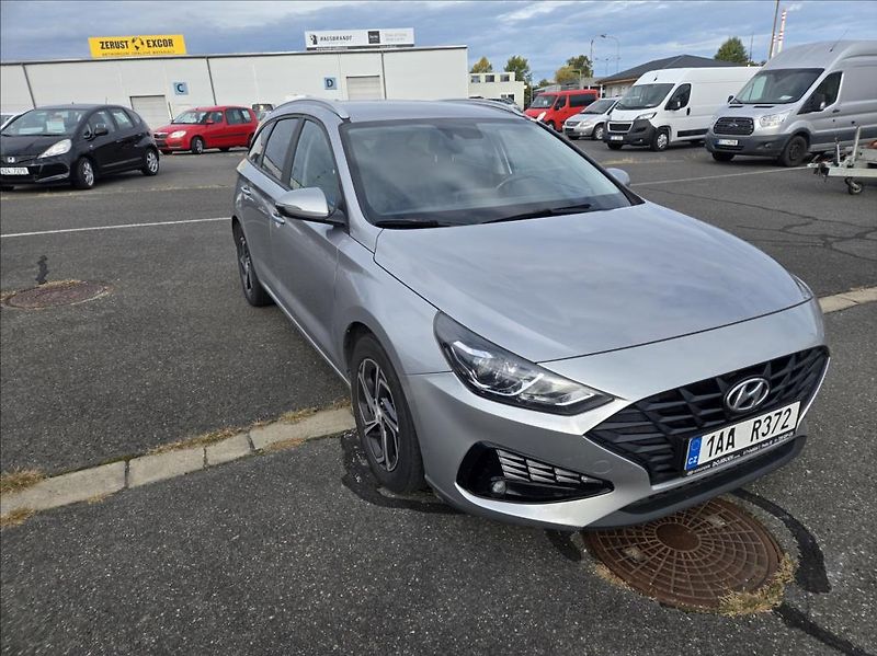 Hyundai i30 1,0 T-GDI  SMART - fotka 3 z 30