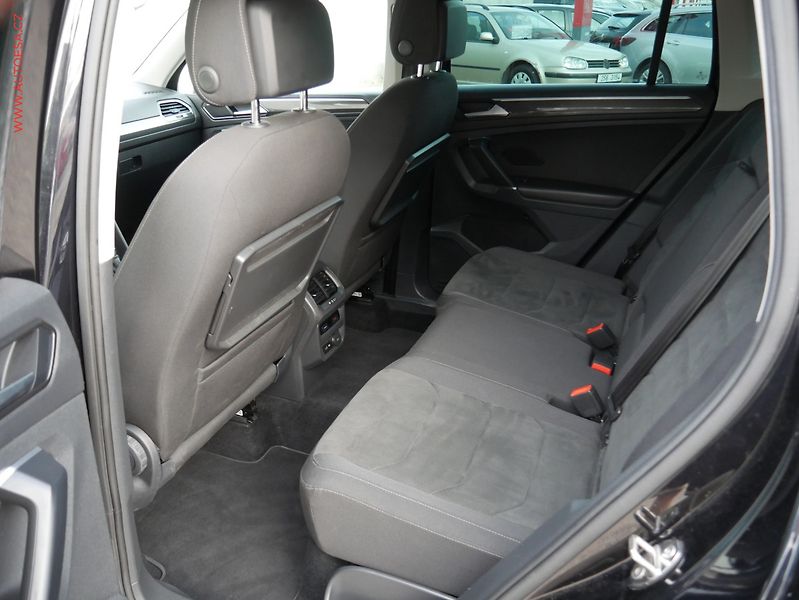 Volkswagen Tiguan (2018) 2.0 Bi-TDI 4x4, DSG, LED, ACC - fotka 10 z 21