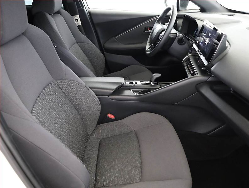 Toyota C-HR (2025) 1.8 Hybrid - fotka 7 z 18