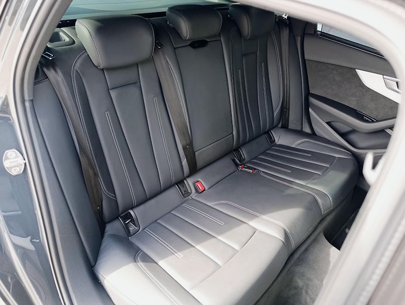 Audi A4 AVANT 40TDI QUATTRO S-LINE DPH - fotka 18 z 35