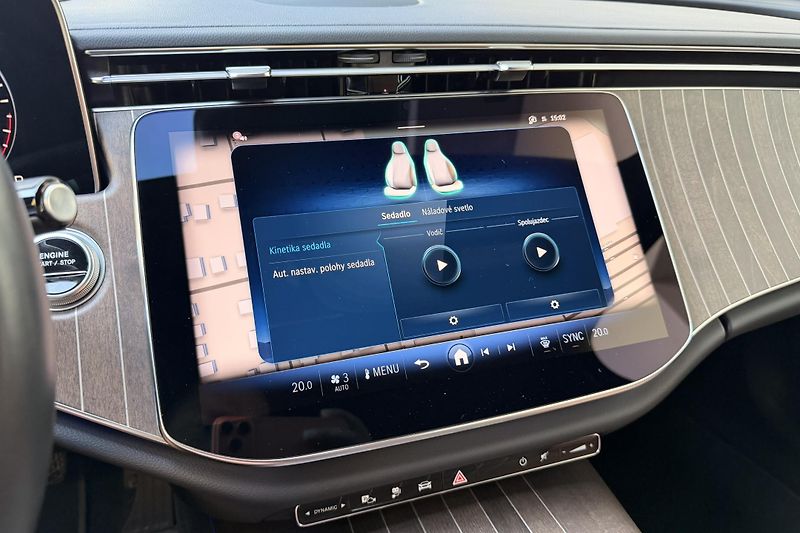 Mercedes-Benz Třídy E (2024) E 300de 4Matic  - fotka 41 z 68