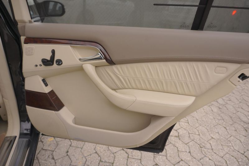Mercedes-Benz Třídy S S600 5,5I V12 LONG AUT. - fotka 38 z 56