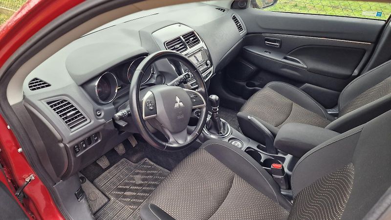 Mitsubishi ASX 1,8DDi 4x4 Manuál Nové ČR - fotka 6 z 17