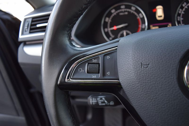 Škoda Superb (2019) 1.5TSI 110kw DSG STYLE PLUS  - fotka 30 z 43