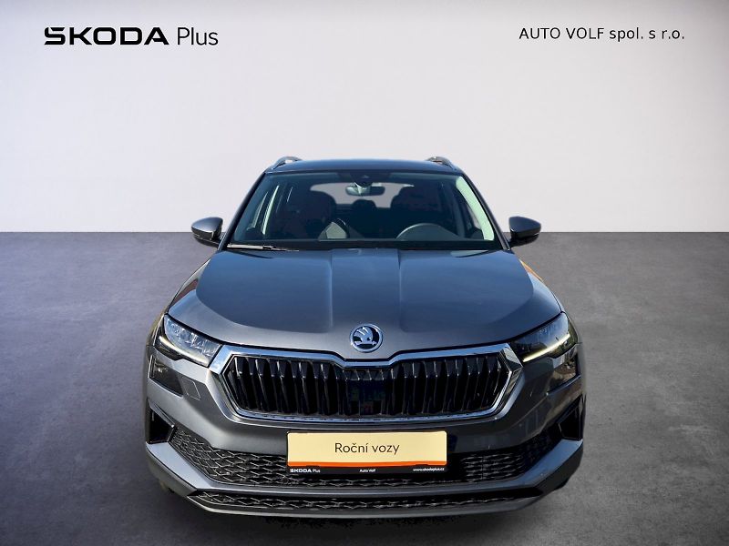 Škoda Karoq (2025) Top Selection 1.5 TSI 110 kW 7 - fotka 4 z 39