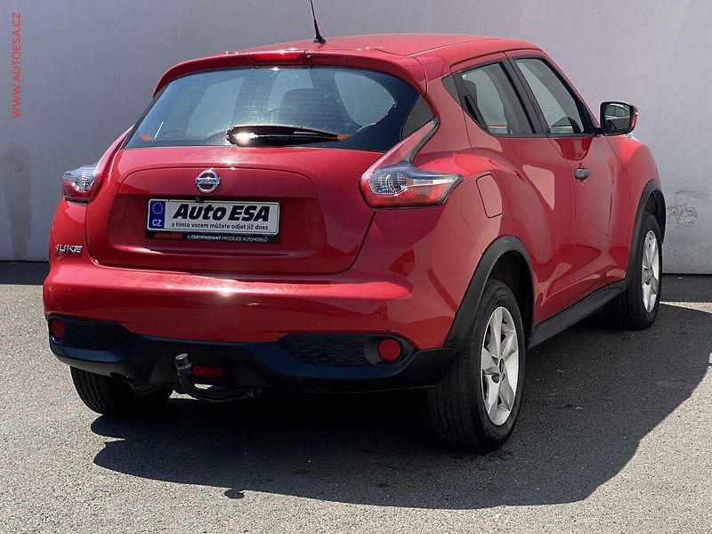 Nissan Juke (2017) 1.6 i, 1.maj,ČR, STK2/28, ČR - fotka 4 z 16