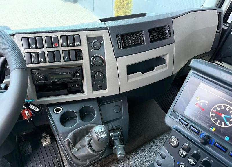 Volvo FL 15.250 ZAMETAČ JOHNSTON  - fotka 17 z 18