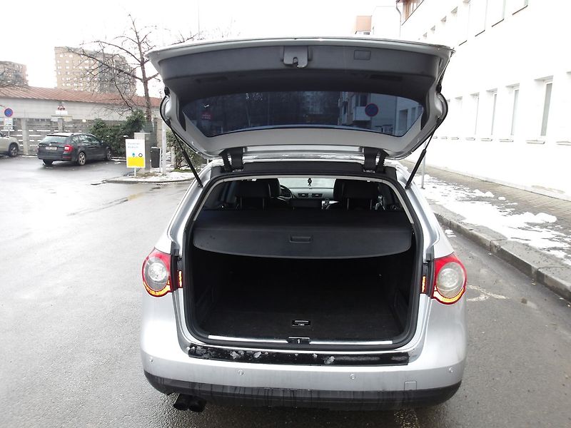 Volkswagen Passat 2,0TDi 125kW Na OPRAVU !!! - fotka 28 z 29