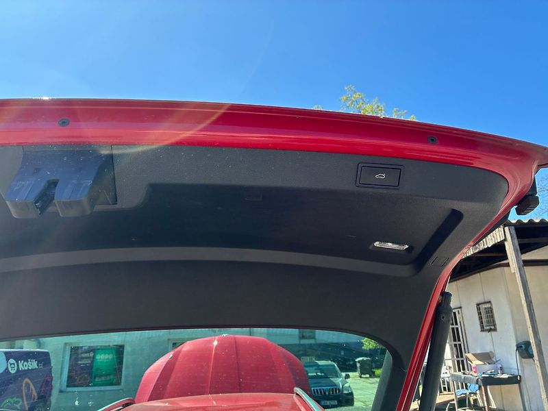 Škoda Superb 2.0 TDi 147 kW-FACE LIFT-STYLE - fotka 25 z 29