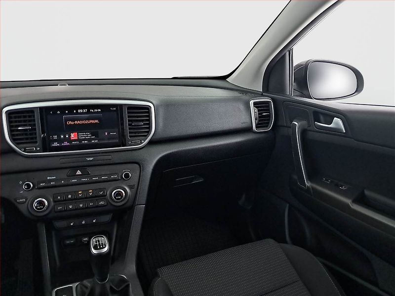 Kia Sportage (2021) 1.6 T-GDI - fotka 8 z 21