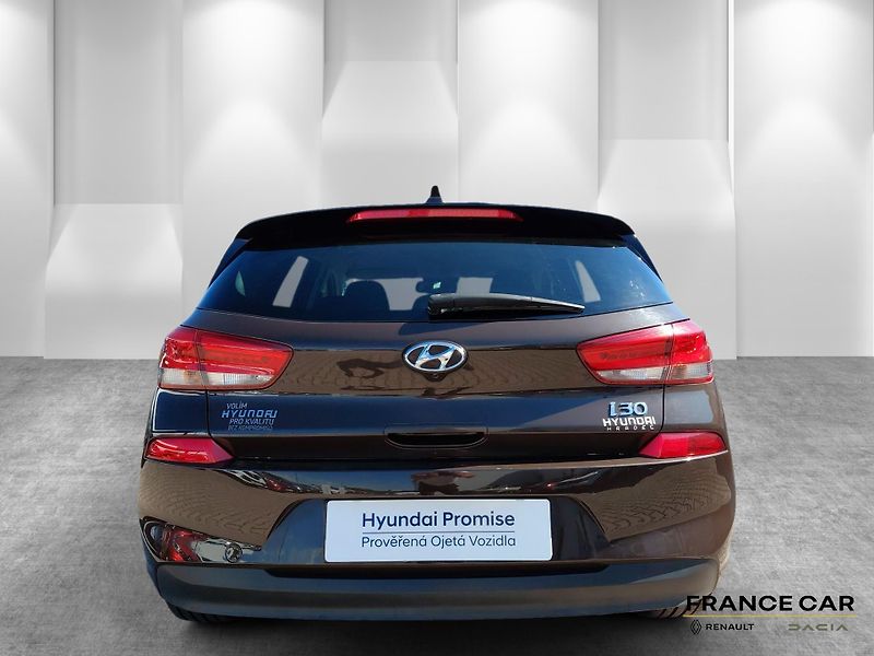 Hyundai i30 (2017) 1,6 CRDi 81 kW STYLE - fotka 6 z 24