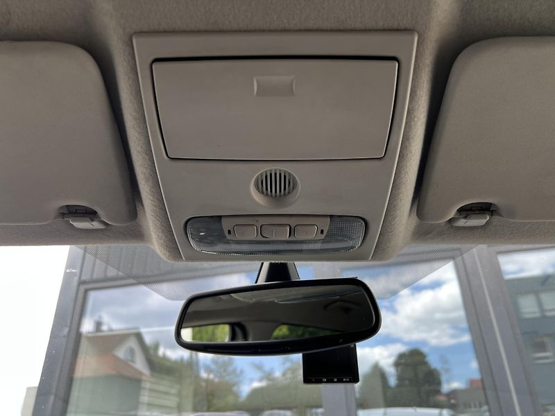 Ford C-MAX GHIA 2.0TDCi AUTOMAT TEMPOMAT - fotka 20 z 41
