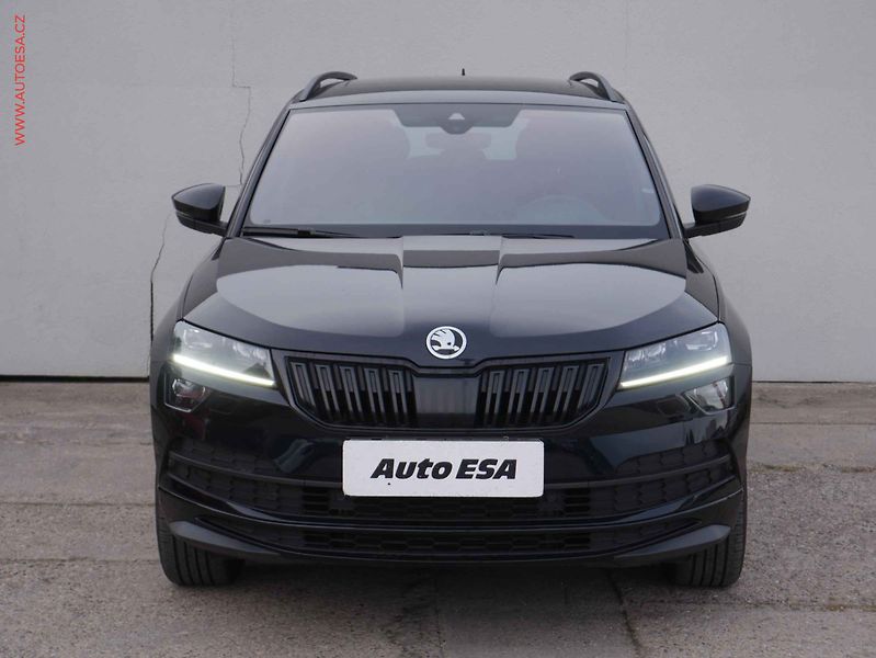 Škoda Karoq (2021) 1.5 TSI, SportLine. DSG, LED - fotka 2 z 21