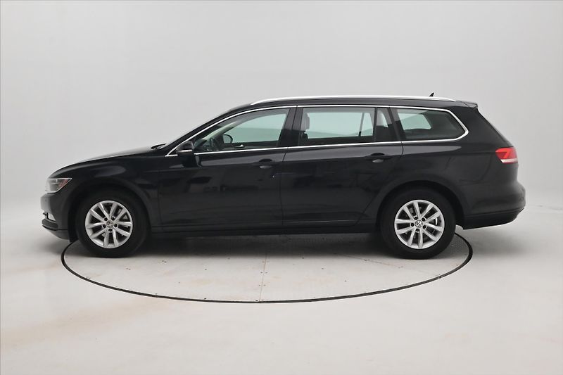 Volkswagen Passat 2,0 TDI 110 kW COMFORTLINE Zár - fotka 8 z 28