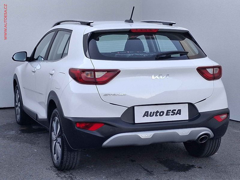 Kia Stonic (2022) 1.0T-GDi, 1.maj,ČR, AT,p - fotka 6 z 18