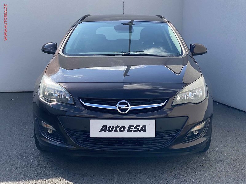 Opel Astra (2014) 1.4T, Energy, +kola - fotka 2 z 19