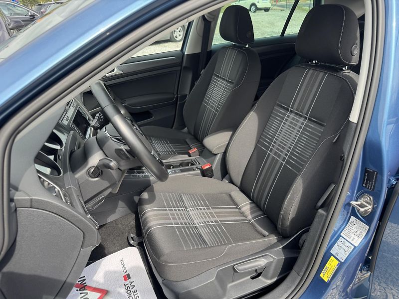 Volkswagen Golf (2015) 1.6TDi,DSG,rezervace - fotka 15 z 49