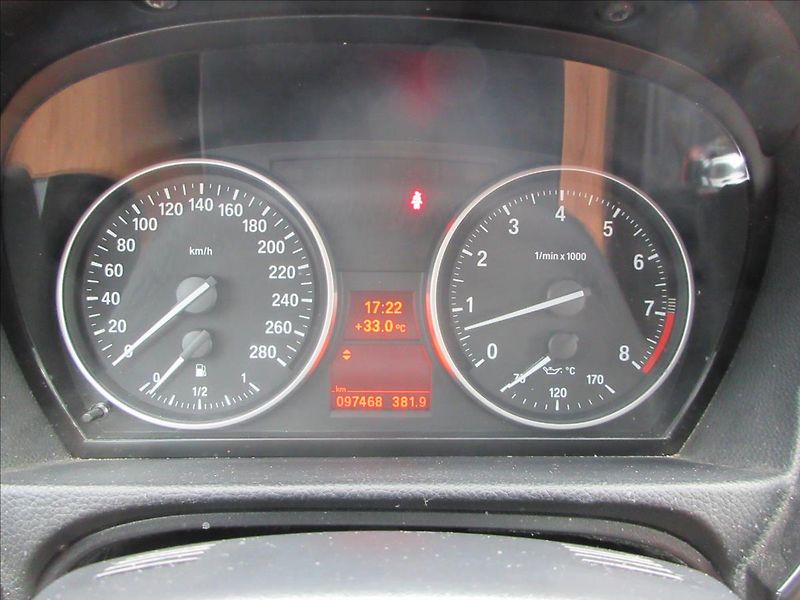 BMW Řada 3 325i 160Kw, Navi, 97 tis. Km. - fotka 27 z 42