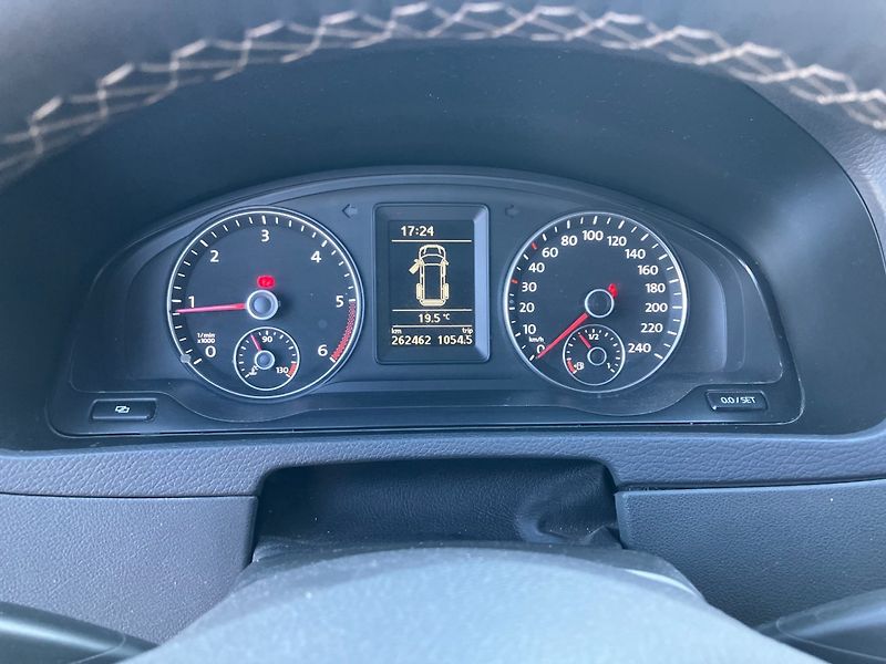 Volkswagen Multivan (2013) 2.0TDI 103kW 7MÍST TZ NOVÉ ČR - fotka 19 z 25
