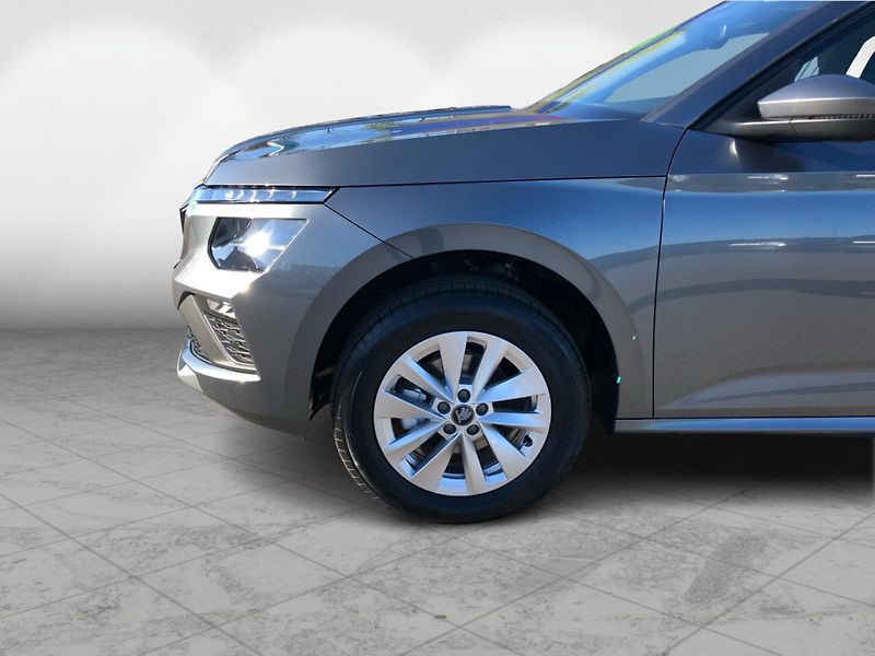 Škoda Kamiq 1,0 TSI - fotka 10 z 28