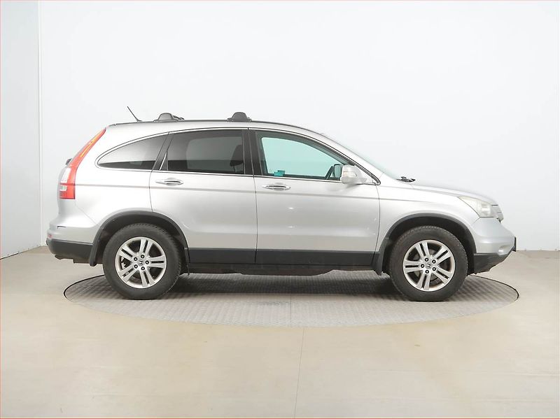 Honda CR-V (2011) 2.2 i-DTEC, 4X4 - fotka 6 z 15
