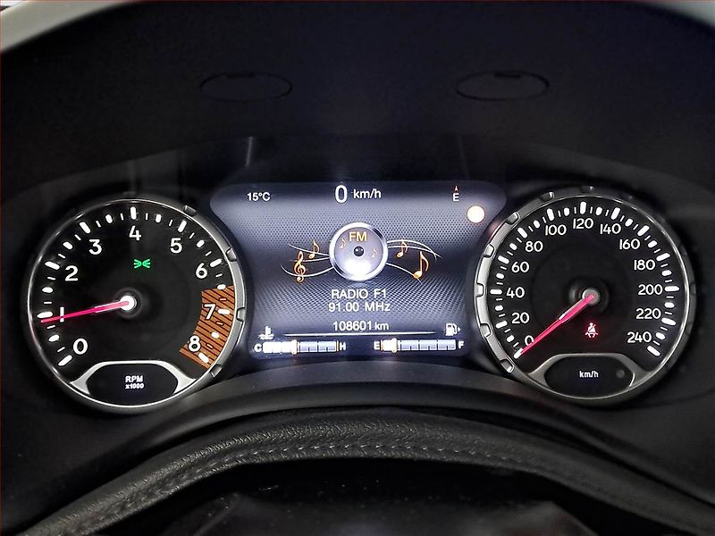 Jeep Renegade (2019) 1.0 T-GDI, Serv.kniha - fotka 11 z 18