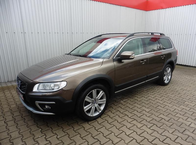 Volvo XC70 2,4 D5 Summum AWD A/T 162kW