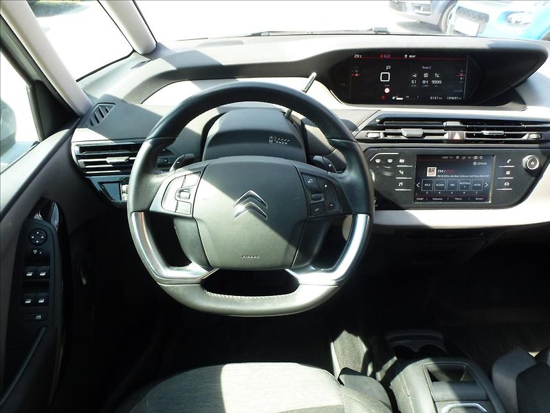Citroën C4 Picasso 1,2 PureTech 130 6AUT  SpaceTo - fotka 37 z 54
