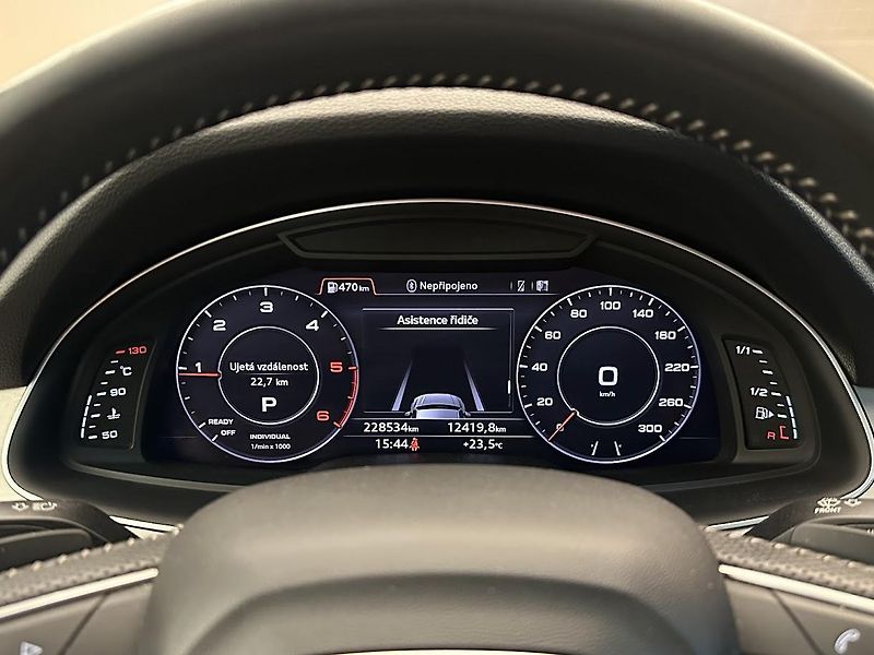 Audi Q7 (2018) 50TDI 7 míst MATRIX CZ  - fotka 21 z 33