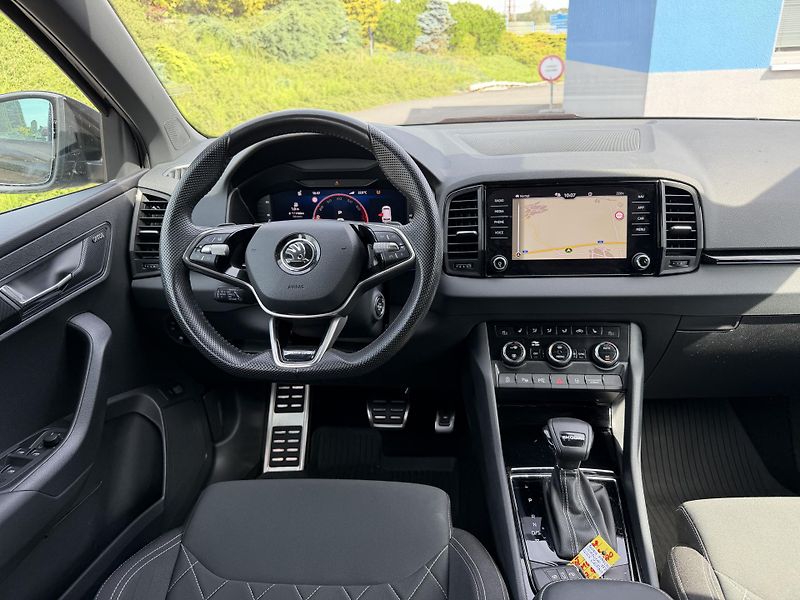 Škoda Karoq SPORT LINE 1,5TSi navi závěs  - fotka 11 z 22