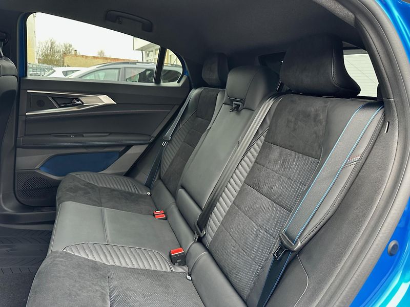 Renault Rafale (2026) esprit Alpine E-Tech full hybr - fotka 26 z 36