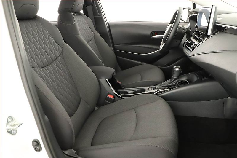 Toyota Corolla (2023) 1.5 VVT-i - fotka 7 z 15